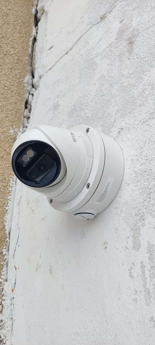 Kamera CCTV zewnętrzna — monitoring Białystok